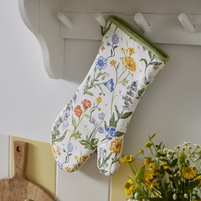 Ulster Weavers Cottage Garden Gauntlet