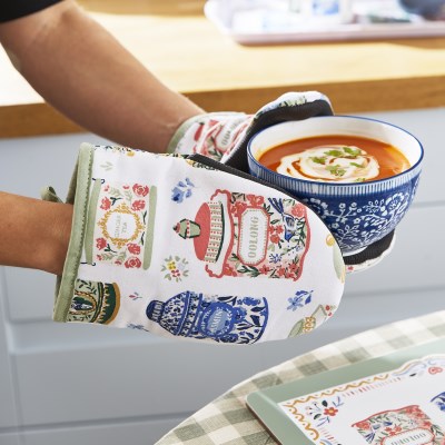 Ulster Weavers Tea Tins Cotton Microwave Mitts