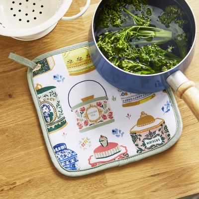 Ulster Weavers Tea Tins Cotton Pot Mat
