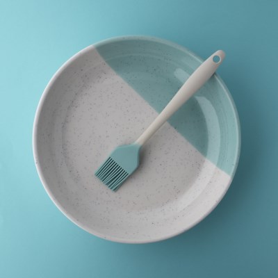 Taylors Silicone Brush 20cm - Buttermilk/Turquoise