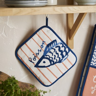 Ulster Weavers Catch of the Day Pot Mitt