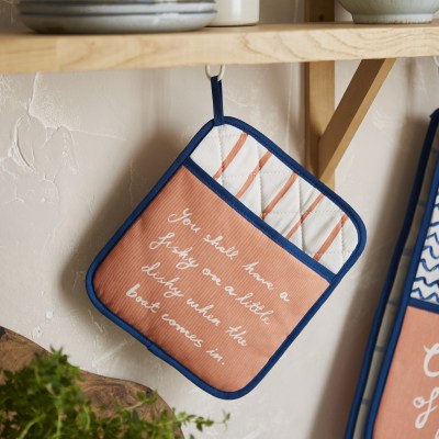 Ulster Weavers Catch of the Day Pot Mitt