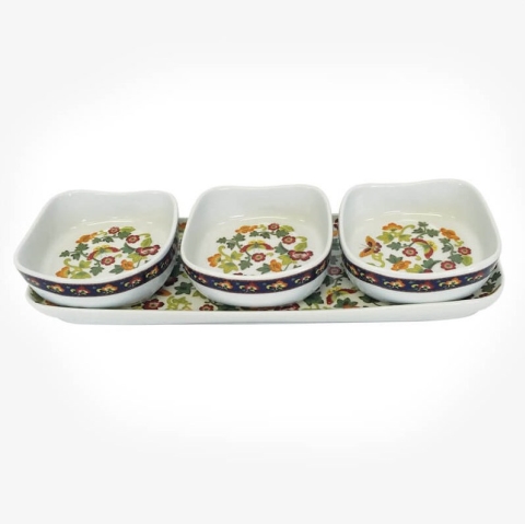 Queens Hidden World Dip Bowls (3) and Tray
